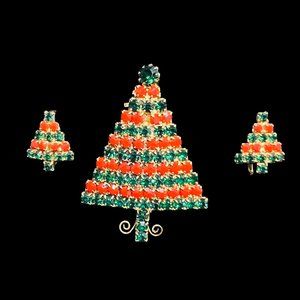 Gold Tone With Red And Green Christmas Tree Clip On Earrings And Brooch (4767)